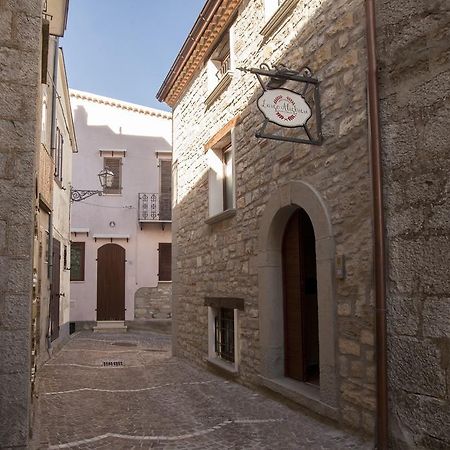 B&B Largo Alighieri Schiavi di Abruzzo Bagian luar foto
